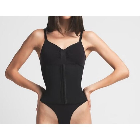 SKIMS Black Shapewear Corset - Picture 2 of 7